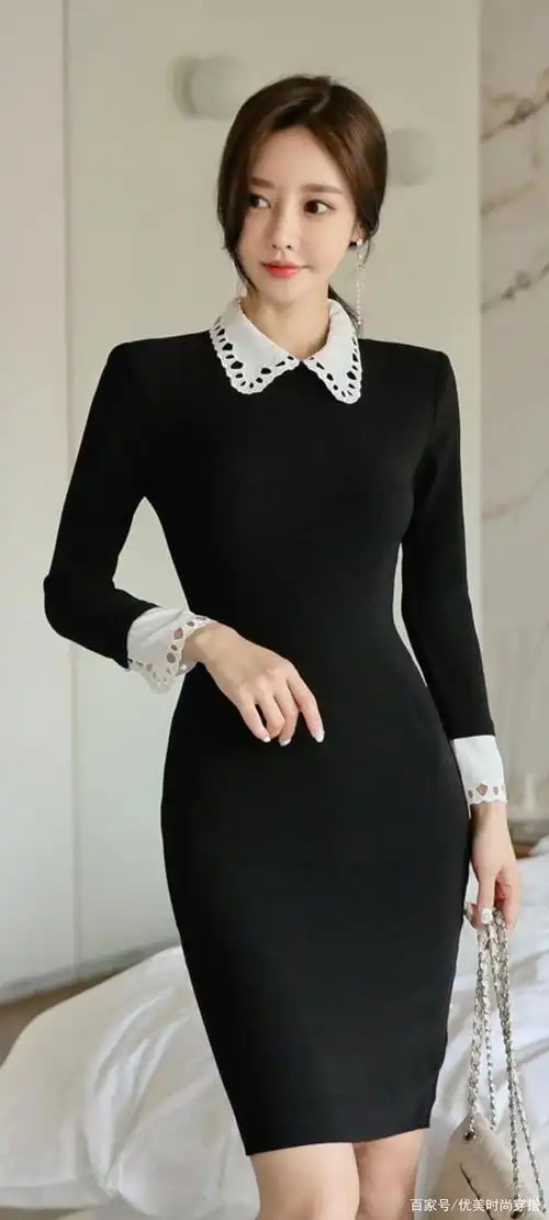 娃娃领黑色包臀连衣裙配白色高跟鞋,简约大气又不失高贵