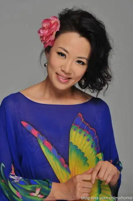 p>马丽,1966年3月15日出生于北京,毕业于 a target="_blank" href="