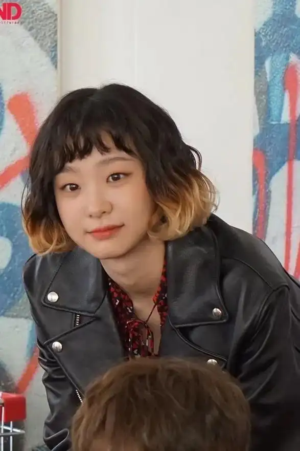 种草爆款梨泰院class女主们的穿搭妆容大盘点