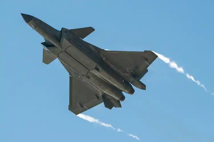 歼20隐形战斗机中国空军资料图