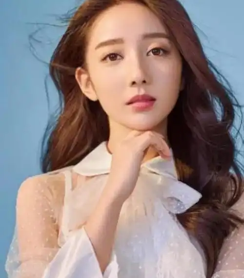 非诚勿扰最美女观众爱慕者比女嘉宾多后进贵圈成当红小花