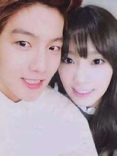 金泰妍与伯贤已宣布正式分手.