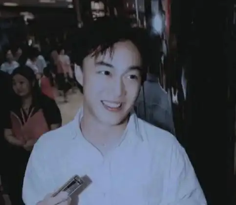 陈奕迅年轻时颜值有多高##陈奕迅南京