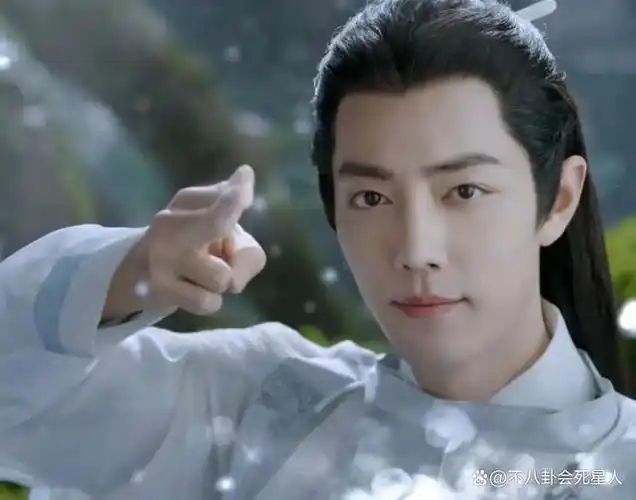 7月2日晚,电视剧《玉骨遥》空降开播,让许多观众猝不及防,这部剧属于