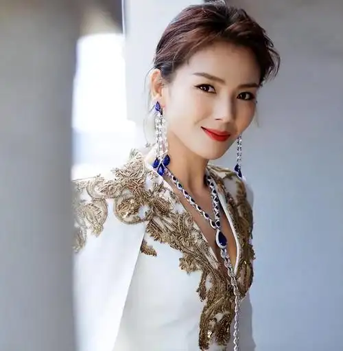 绯闻|小鲜肉|女演员|她的演技|人间烟火_网易订阅