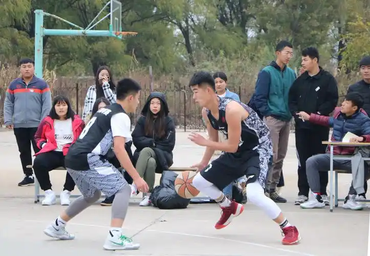 信息工程系举办3v3热血篮球赛