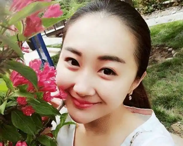 宋小宝:与前妻离婚,再婚幸续迎粉丝王雪,成人生大赢家!