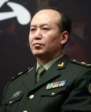 "春晚再也回不去了",65岁郭达含泪隐退背后,不为人知的一面