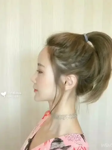 超短发也能扎好看的高马尾 (上篇)教程来啦!