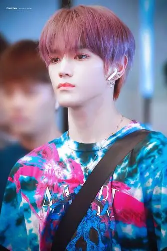 李泰容帅哥/壁纸 nct 头像男神韩国男团发型