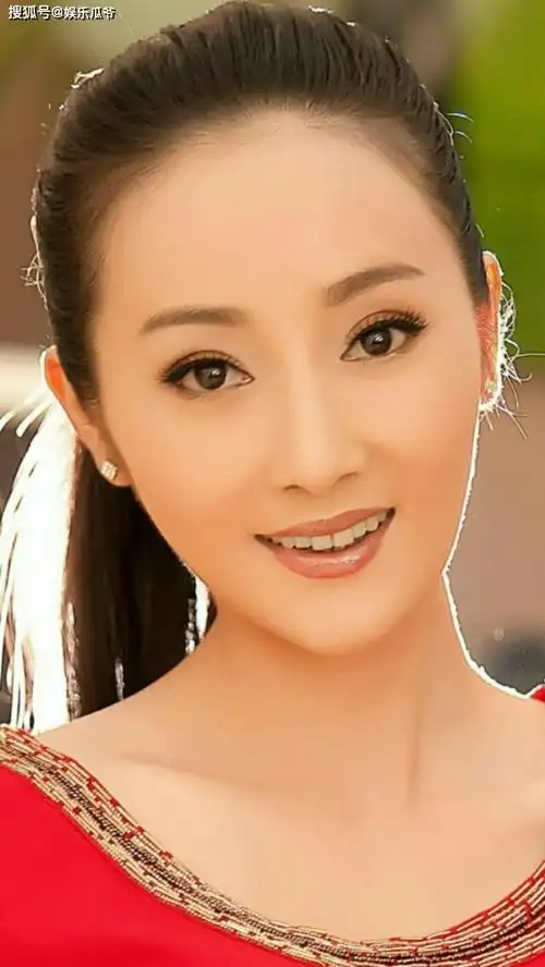 蒋林静漂亮又端庄观众称最美的皇后你爱上她了吗