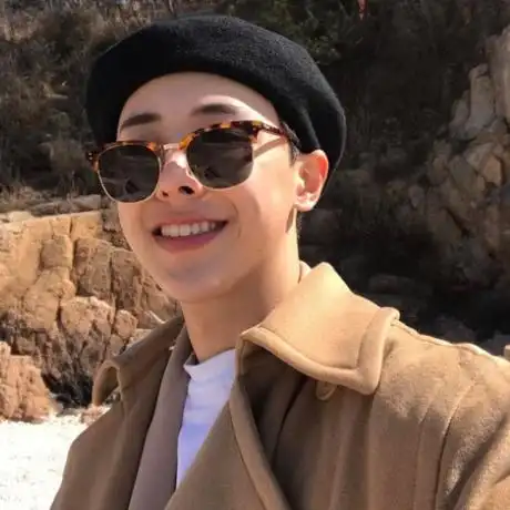 开心就笑_可爱男生头像图片_扣扣居