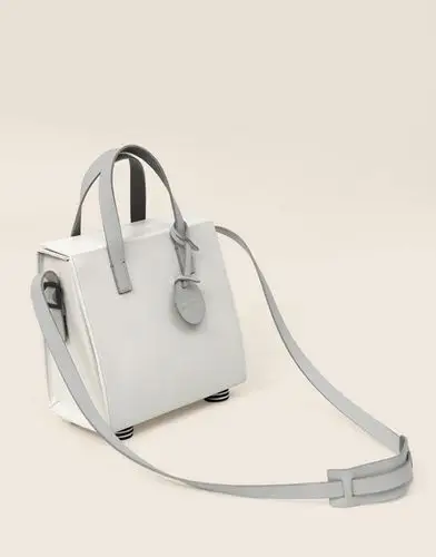 trapezium satchel with strap beige