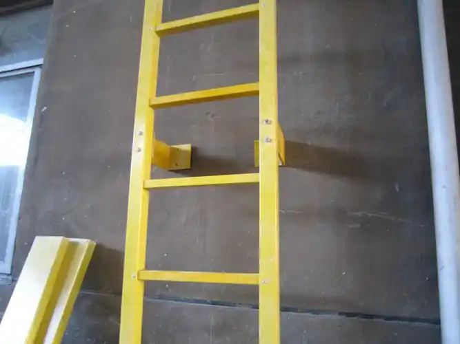 供应玻璃钢直梯,爬梯