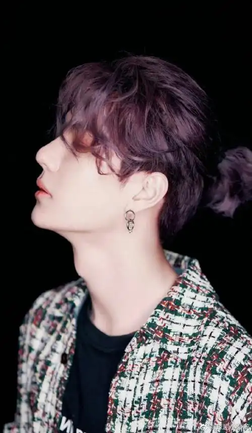 王一博巴黎时装周##王一博长风破浪