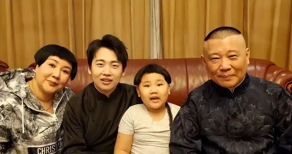 郭麒麟和郭汾阳年龄相差18岁,郭麒麟人到中年,郭汾阳已踏入社会,到