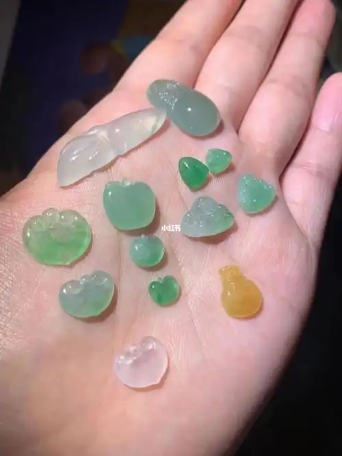 翡翠小挂件小提溜