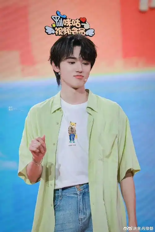 尊嘟不尊嘟不知道,宋亚轩嘟嘴很可爱是真的#宋亚轩说是尊嘟被我猜中喽