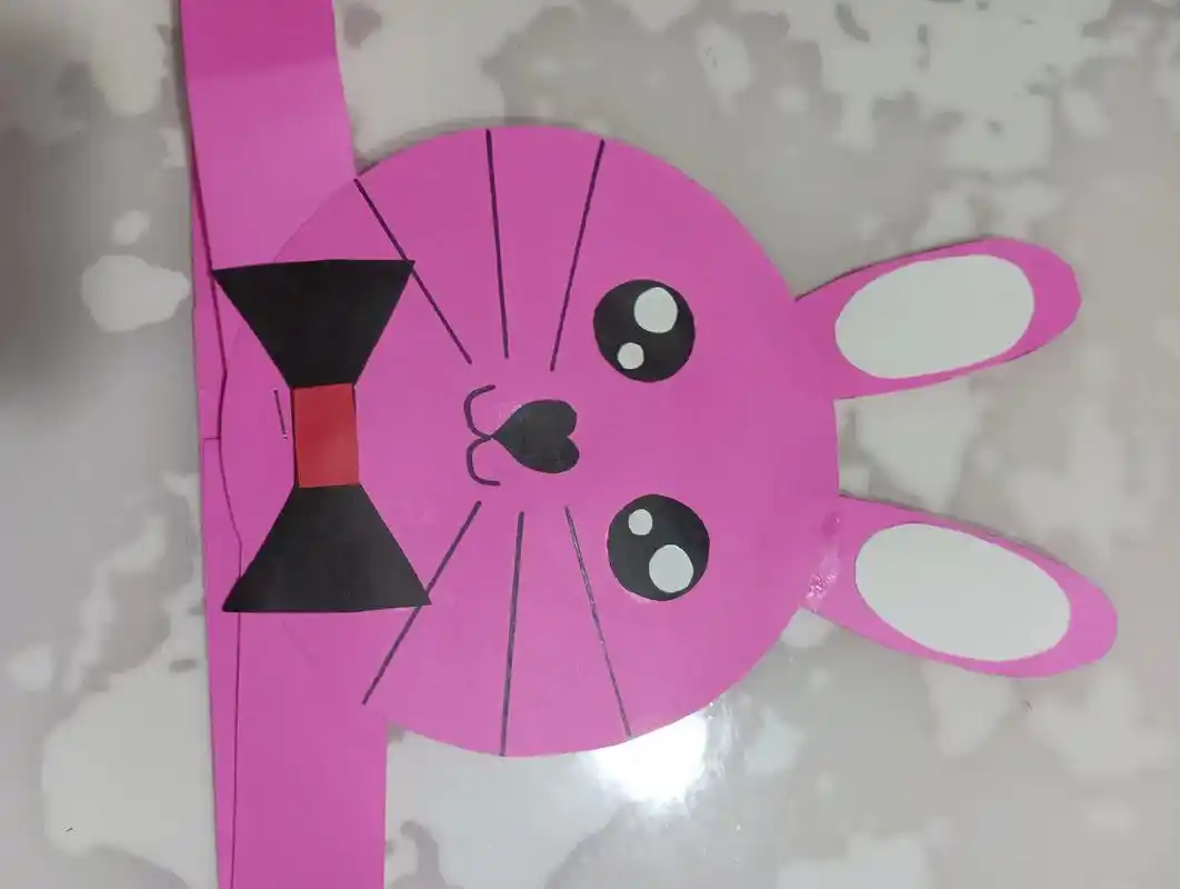 手残党的我,下午用剩余的卡纸做了一个兔子头饰,没想到结果被我 - 抖