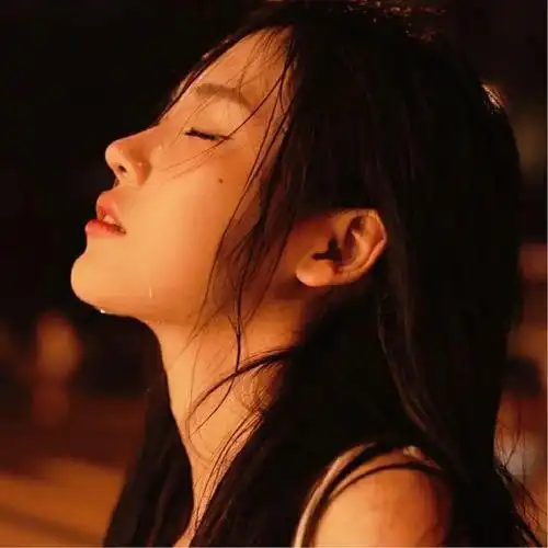 让对方看到心疼的图片头像 高清伤感好看让人一看就心疼的图片头像