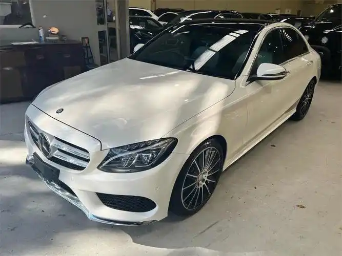 悉尼奔驰c250超低公里数车况优秀