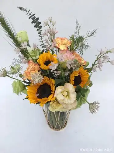 向日葵花束搭配欣赏,不一样的配花展现不一样的美