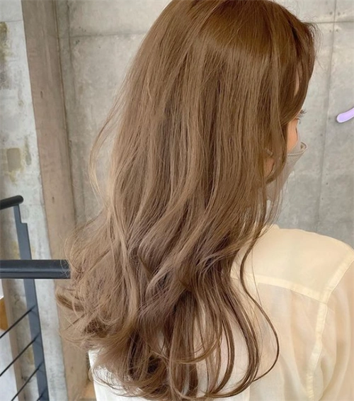 2022棕色显白发色推荐 蜂蜜棕奶茶棕白三度_染发发型 - 美发站