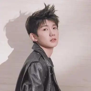 王源头像