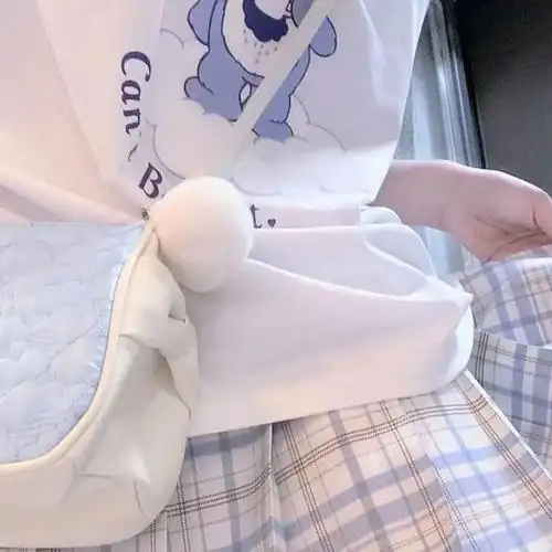 不露脸女生头像:委曲求全不是公主的作风/部位女头