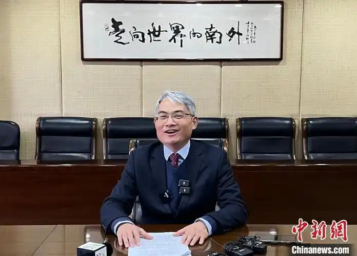 两会声音全国人大代表李鸿彬构建育人生态圈拓展学生发展空间