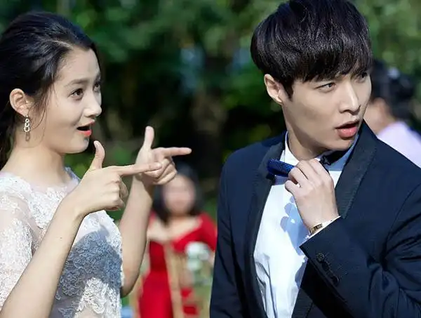 鹿晗喜欢关晓彤吗 关晓彤的绯闻男友都有谁