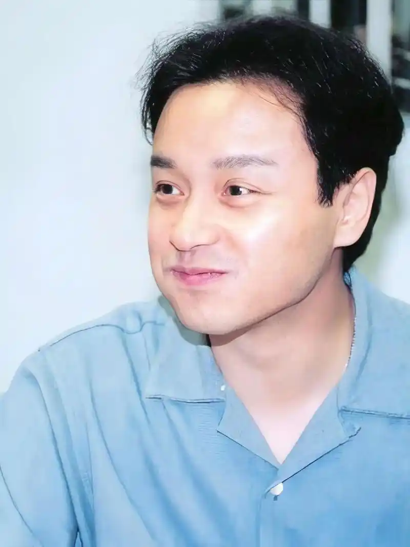 有一波老哥照片来了#张国荣 - 抖音