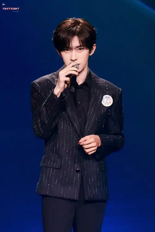 易烊千玺于适同框照