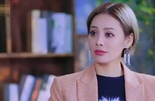 那些小鲜肉们看到宁静如此专业的演技,会不会感到有些惭愧啊?