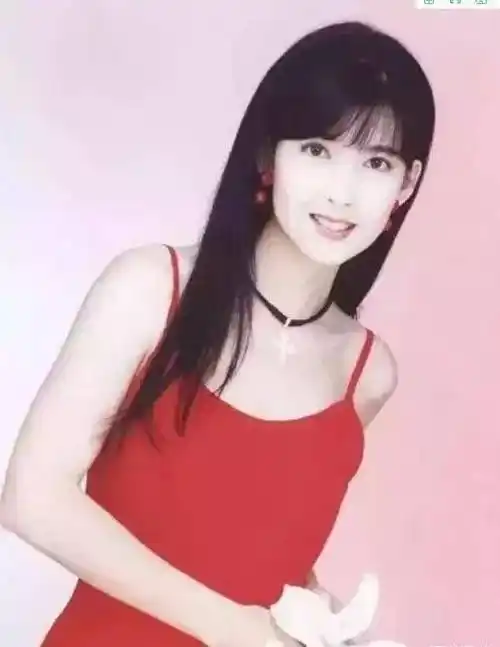 被戴8次帽子子,3次被捉奸在床,还没有分手_倪震_周慧敏_李嘉欣