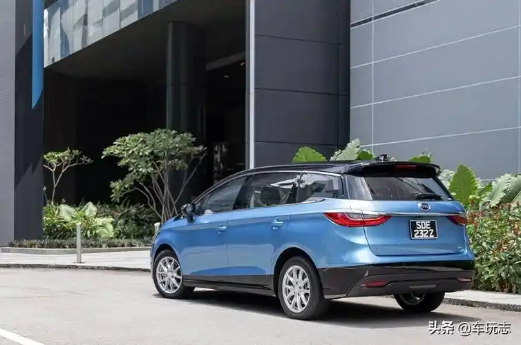 在新加坡,比亚迪以制造电池和口罩而不是汽车而闻名.