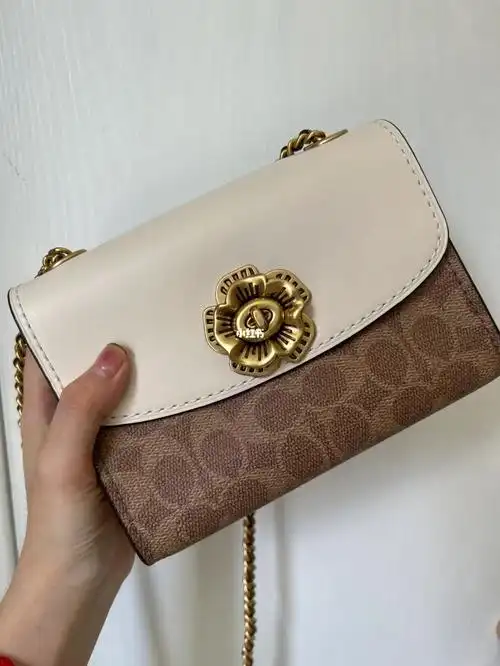 轻奢包包coach山茶花实物拍摄真香