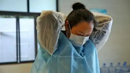 女大学生做遗体防腐整容师12年:丈夫家亲戚不知我工作