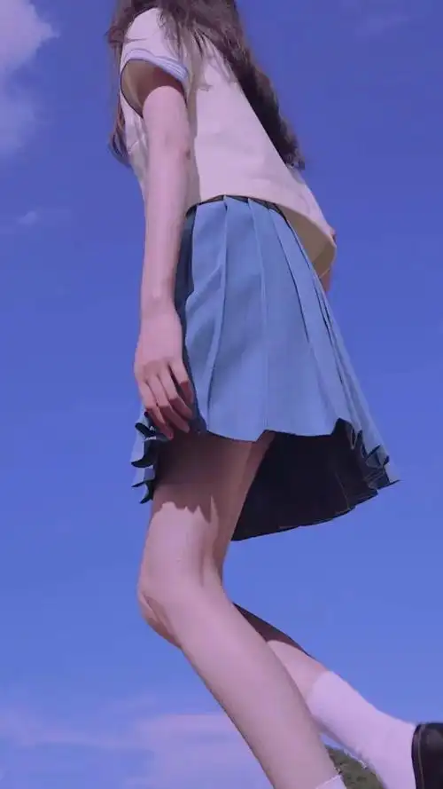 超美女生半身部位壁纸封面_their