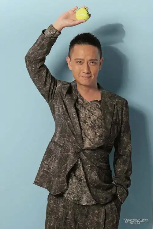 p>谢君豪,1963年3月23日生于中国香港,中国香港影视演员.