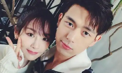 原创李现凌晨微博公布恋情女朋友还是我们熟悉的她