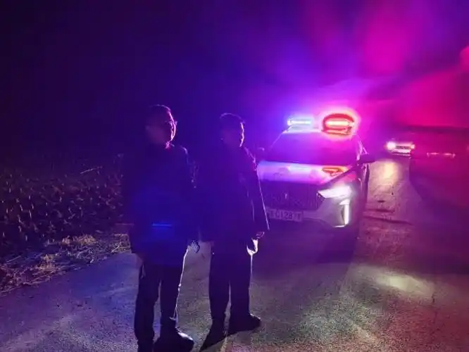 警车动起来警灯亮起来喇叭响起来铁东分局助力全区静态管控严起来