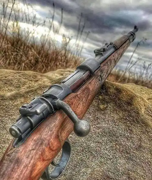 原创什么是栓动式枪械相比自动武器它又有什么样的优缺点