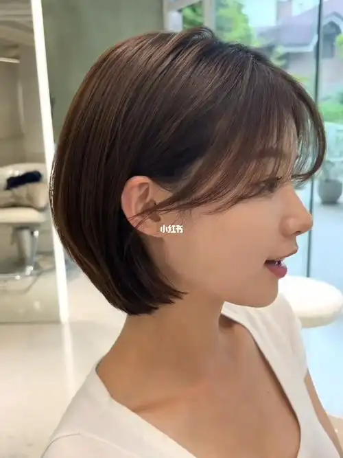 小清新甜美简约时尚短发发型