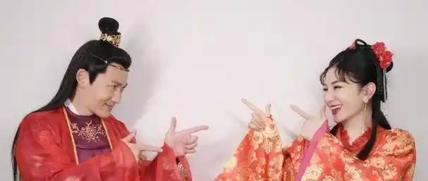 原创王牌6上错花轿剧组重聚聂远黄奕昔日情侣舞台互动超甜