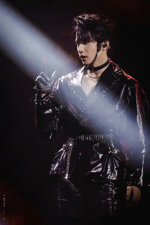 尘封的秘密档案再次开启枪与糖果是他攻略目标的常胜武器刘耀文超话