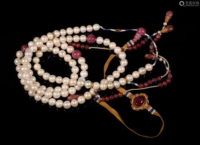 清代东珠朝珠一挂