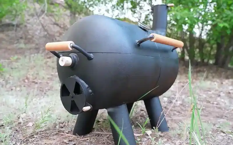 一个煤气罐就能制作出户外烧烤炉,非常的简单实用,简直太绝了!