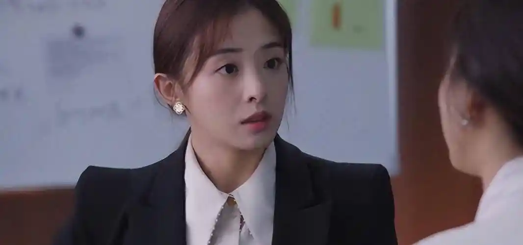 《她的城》口碑大爆,原以为张静初够亮眼,没想到张含韵才是王牌_老公