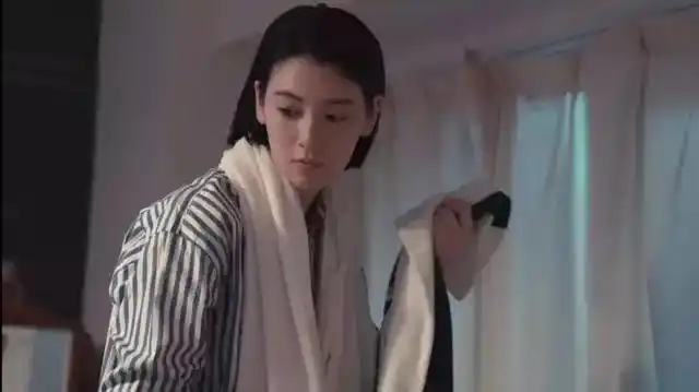 三吉彩花,当得起"尤物"二字